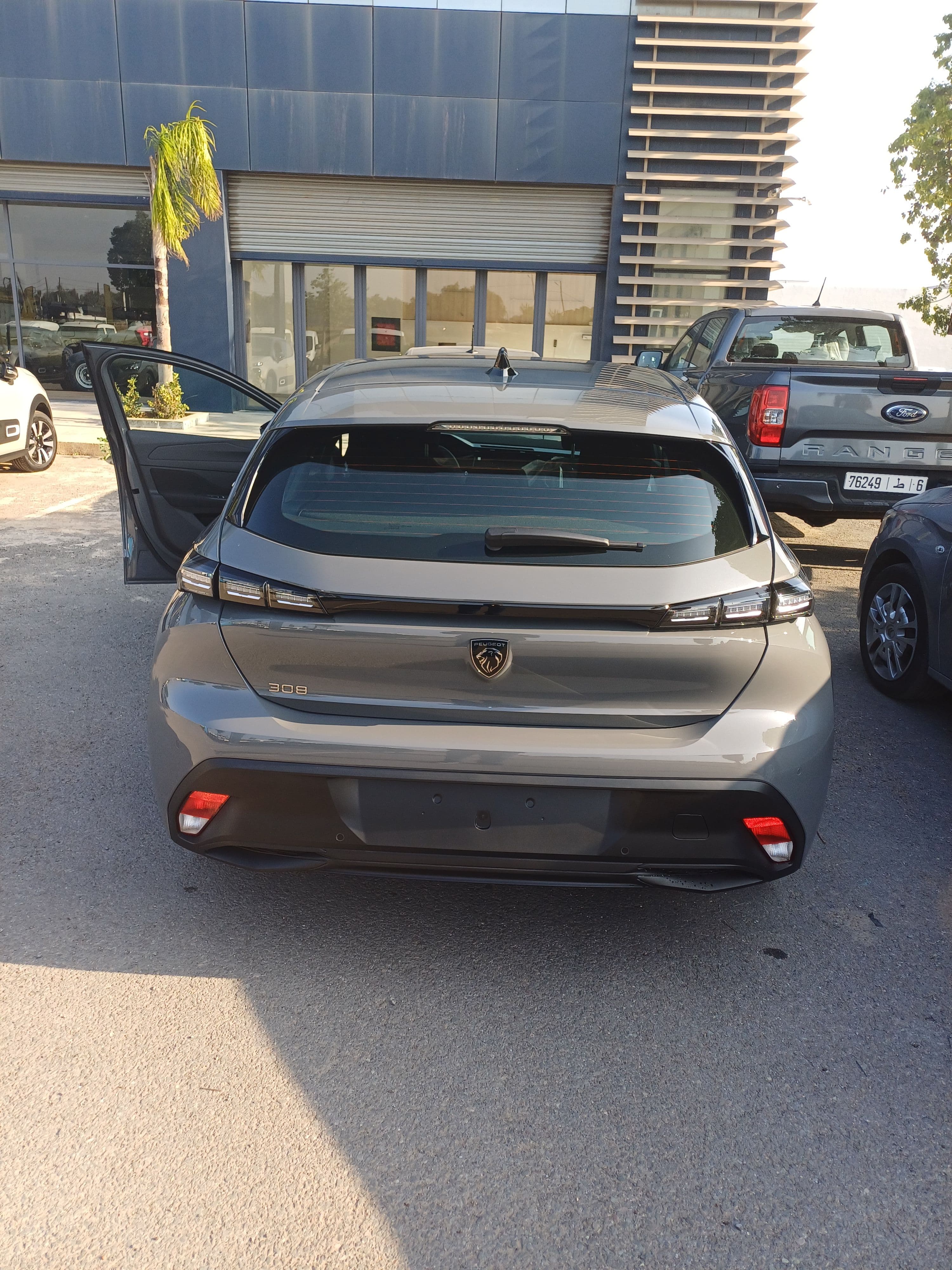 listing card gallery