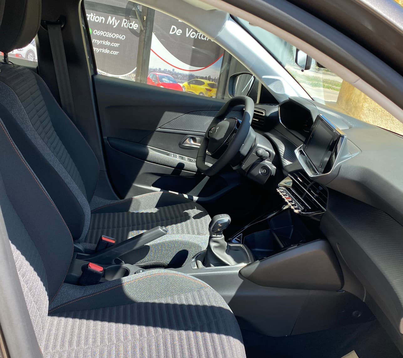 listing card gallery