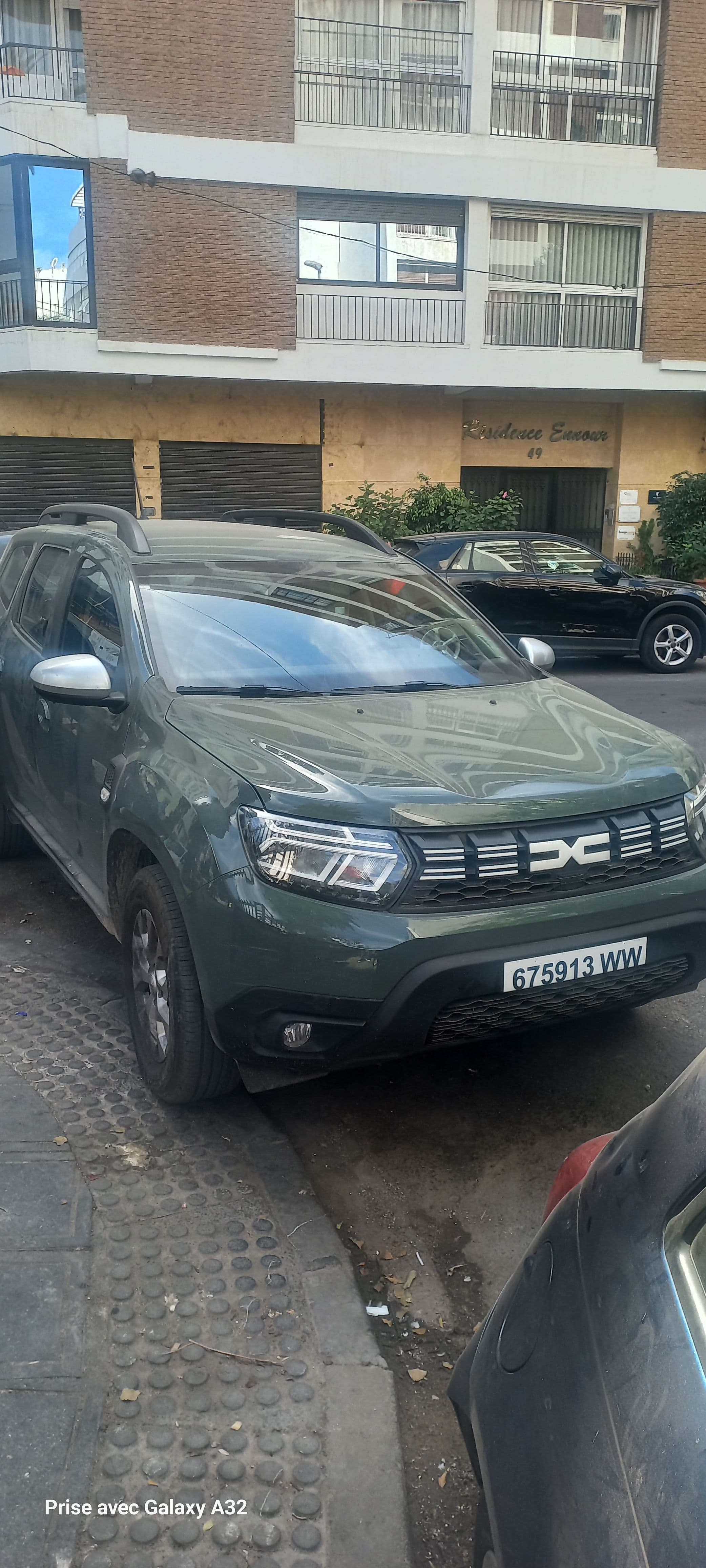 listing card gallery