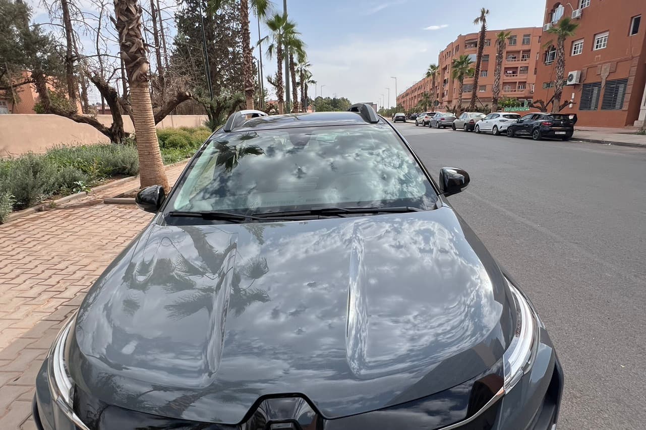 listing card gallery