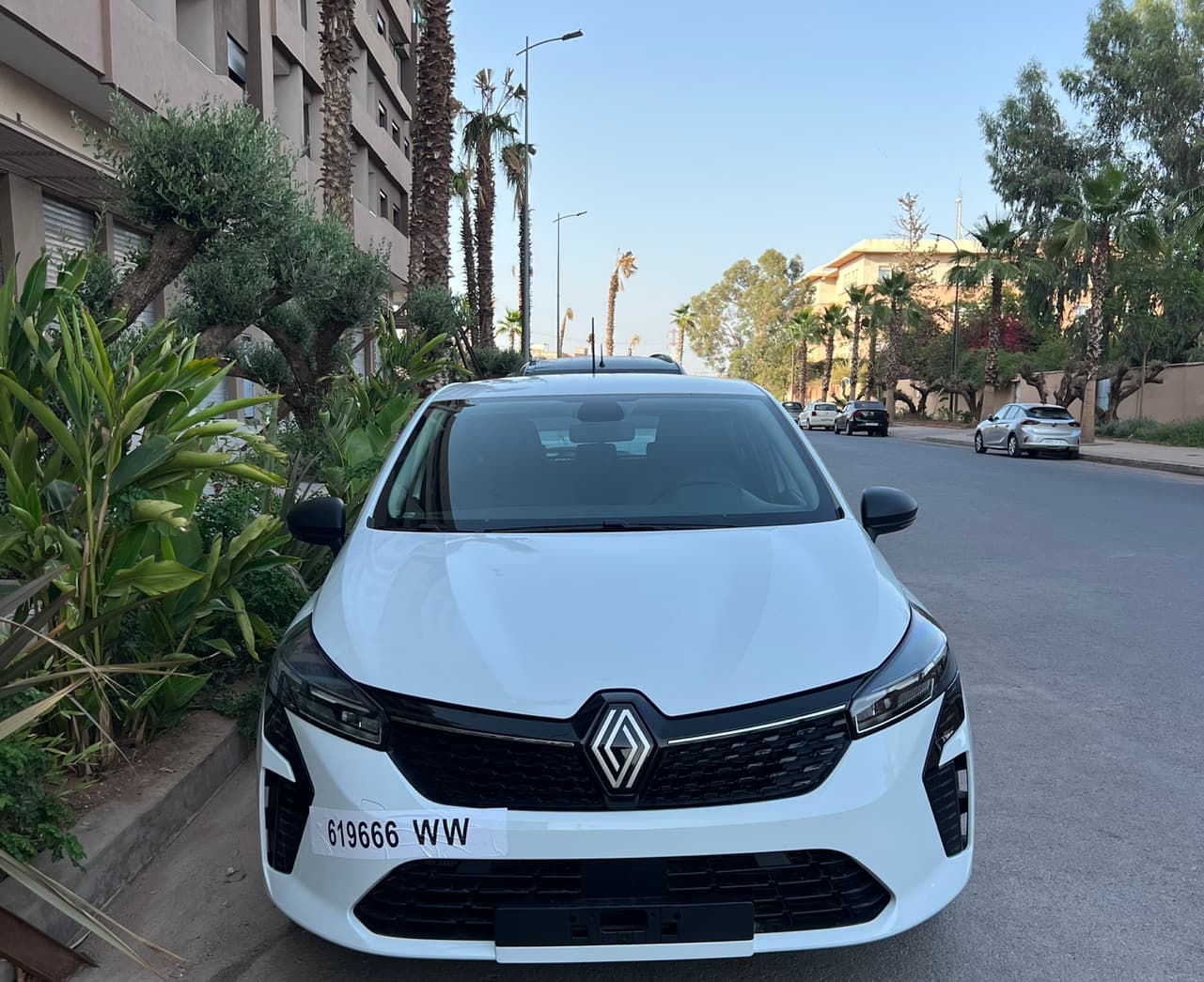 listing card gallery