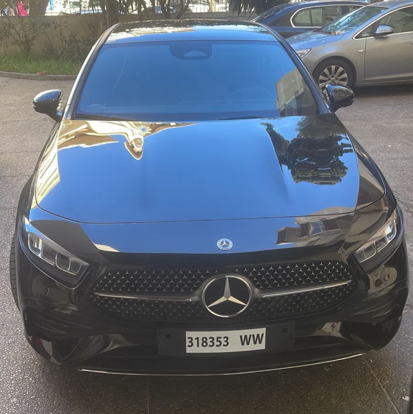 listing card gallery