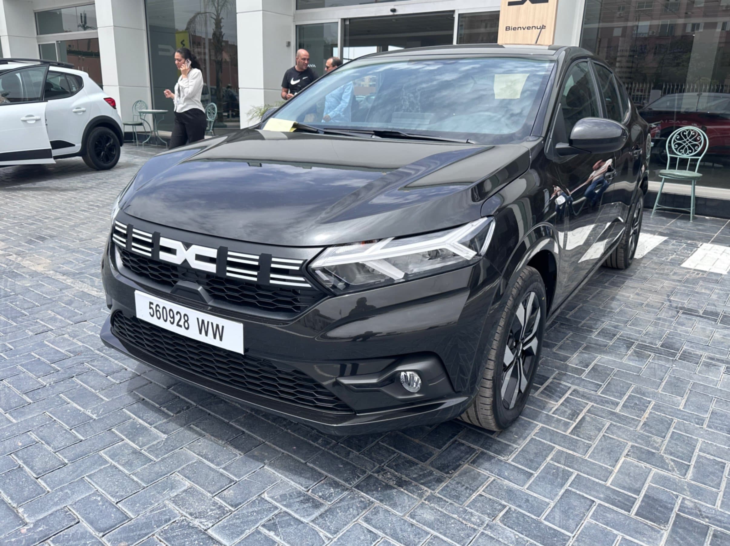 listing card gallery