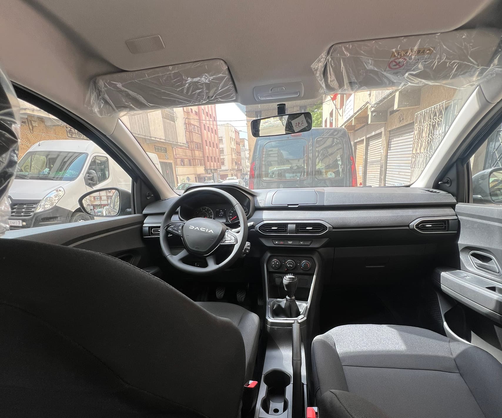 listing card gallery