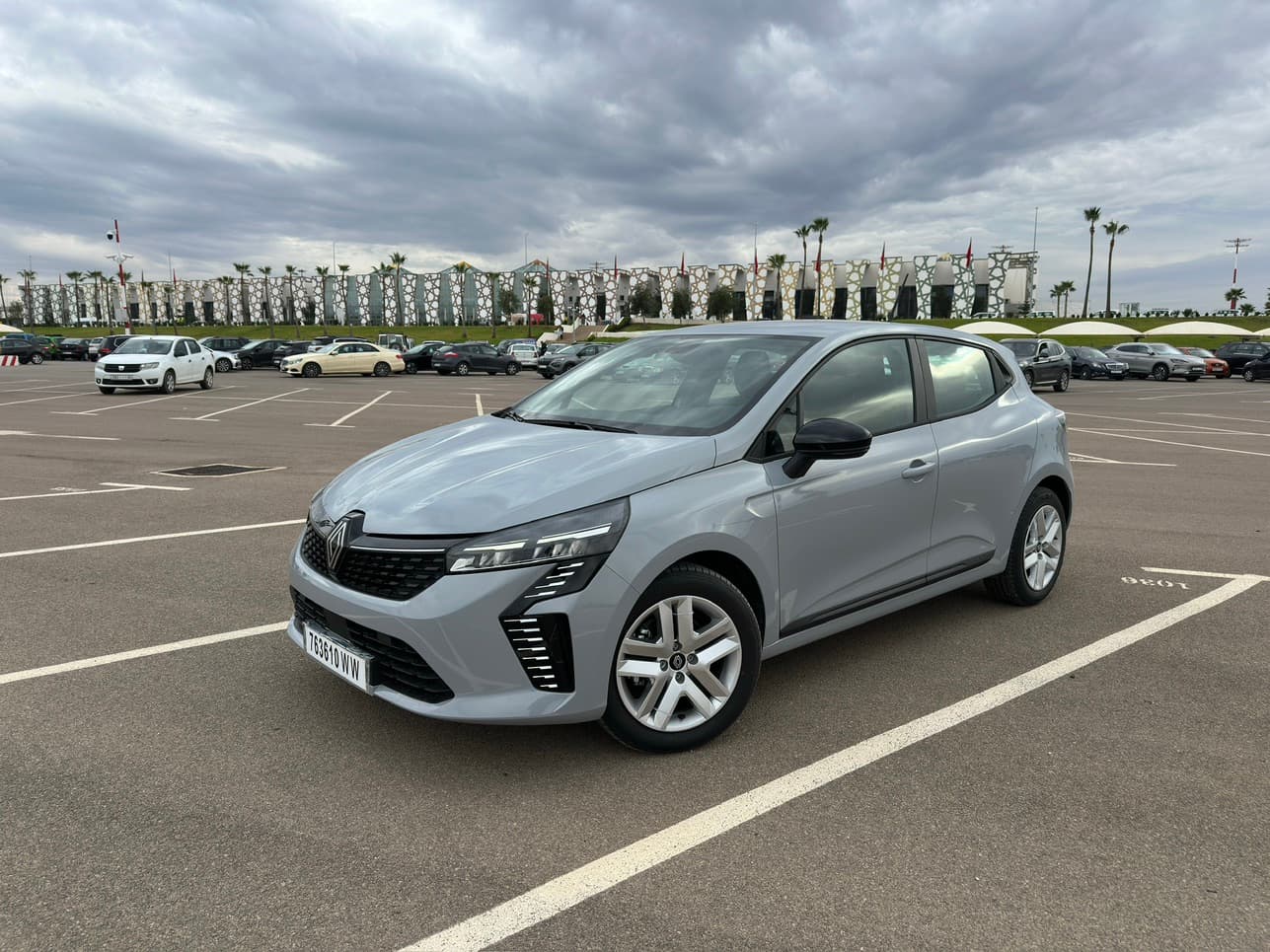 listing card gallery