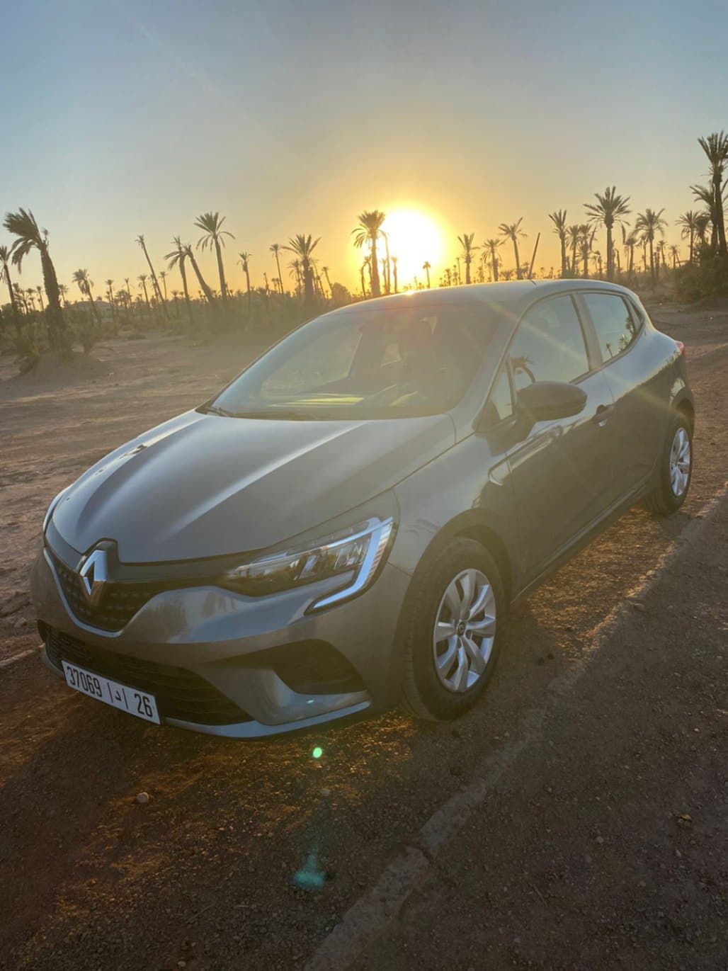 listing card gallery