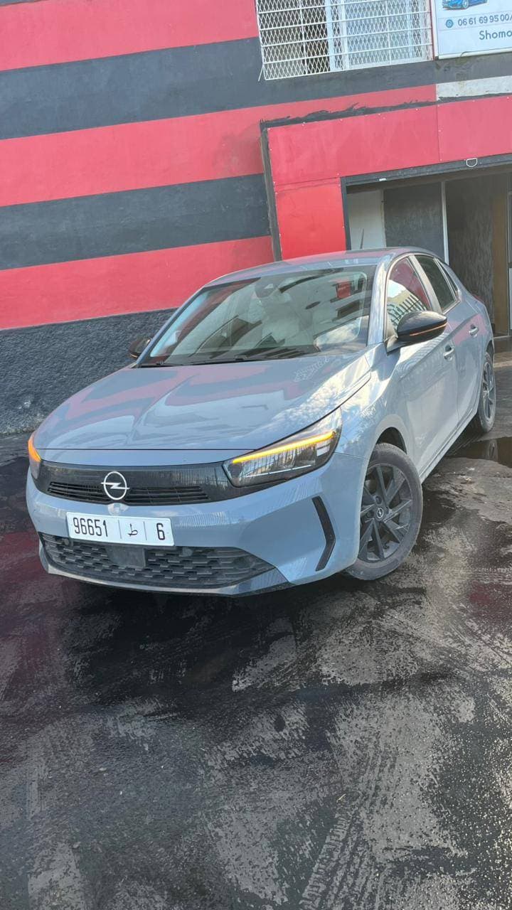 listing card gallery