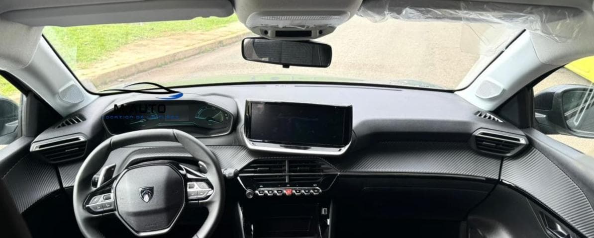 listing card gallery