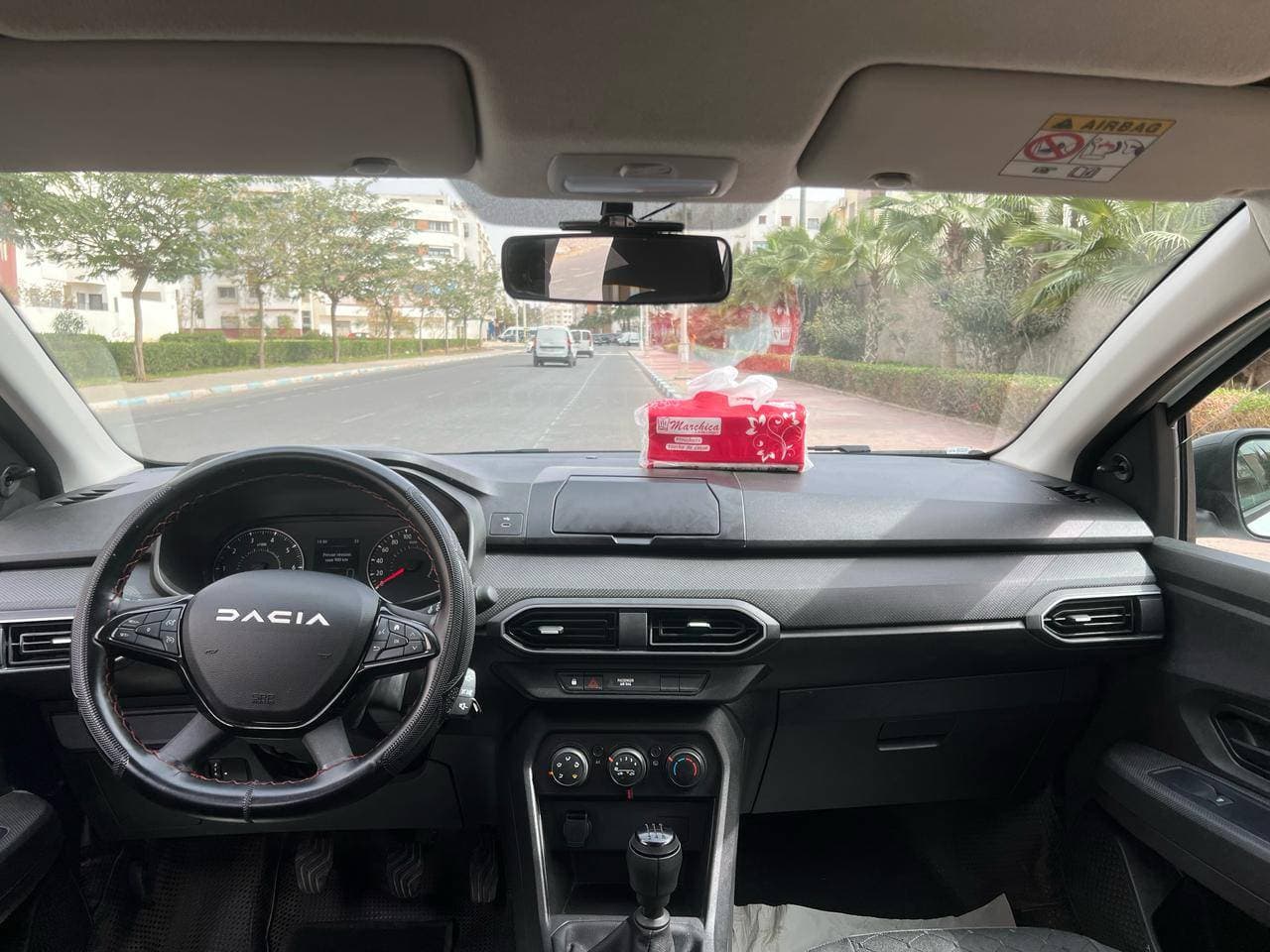 listing card gallery