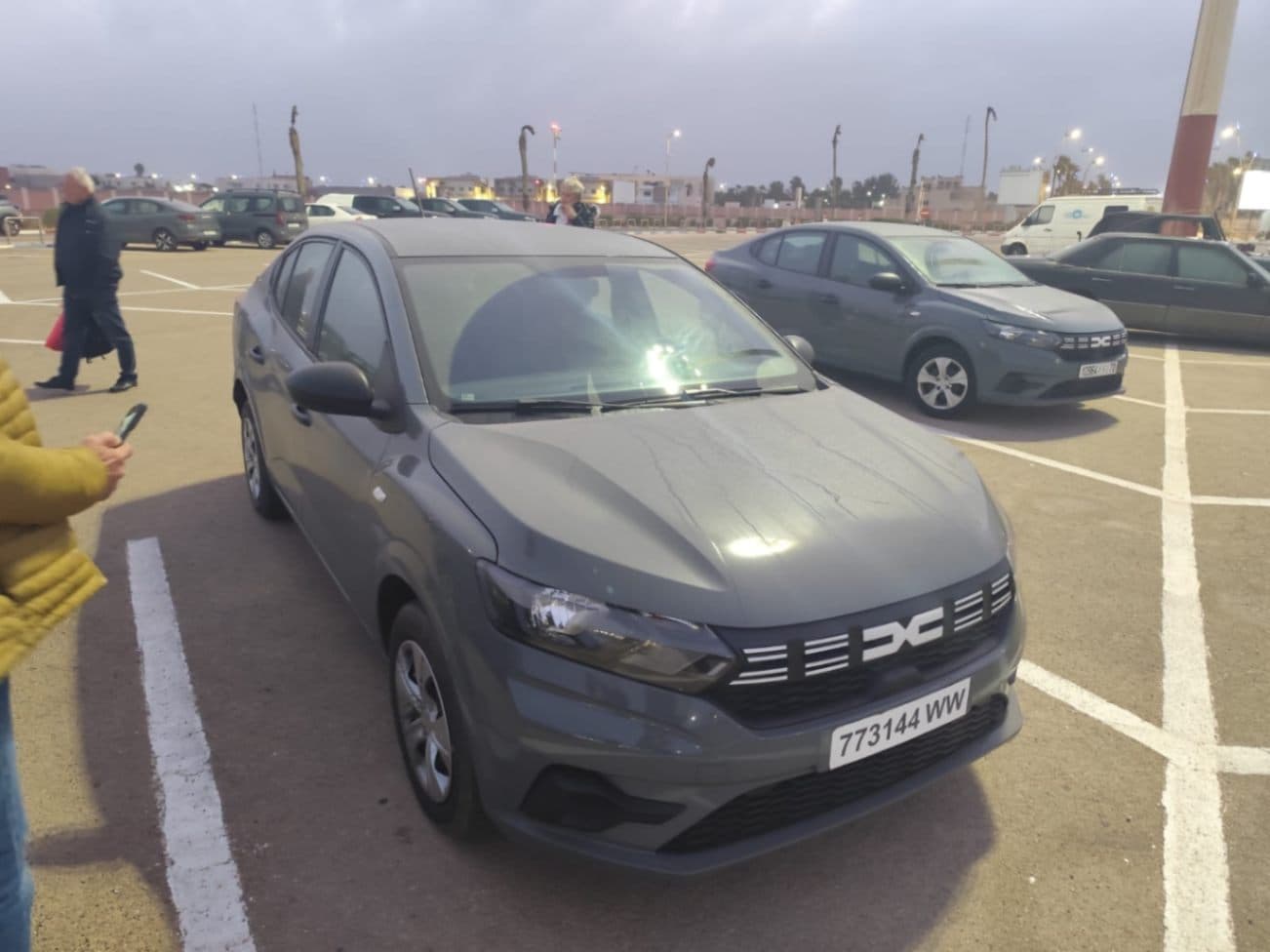 listing card gallery