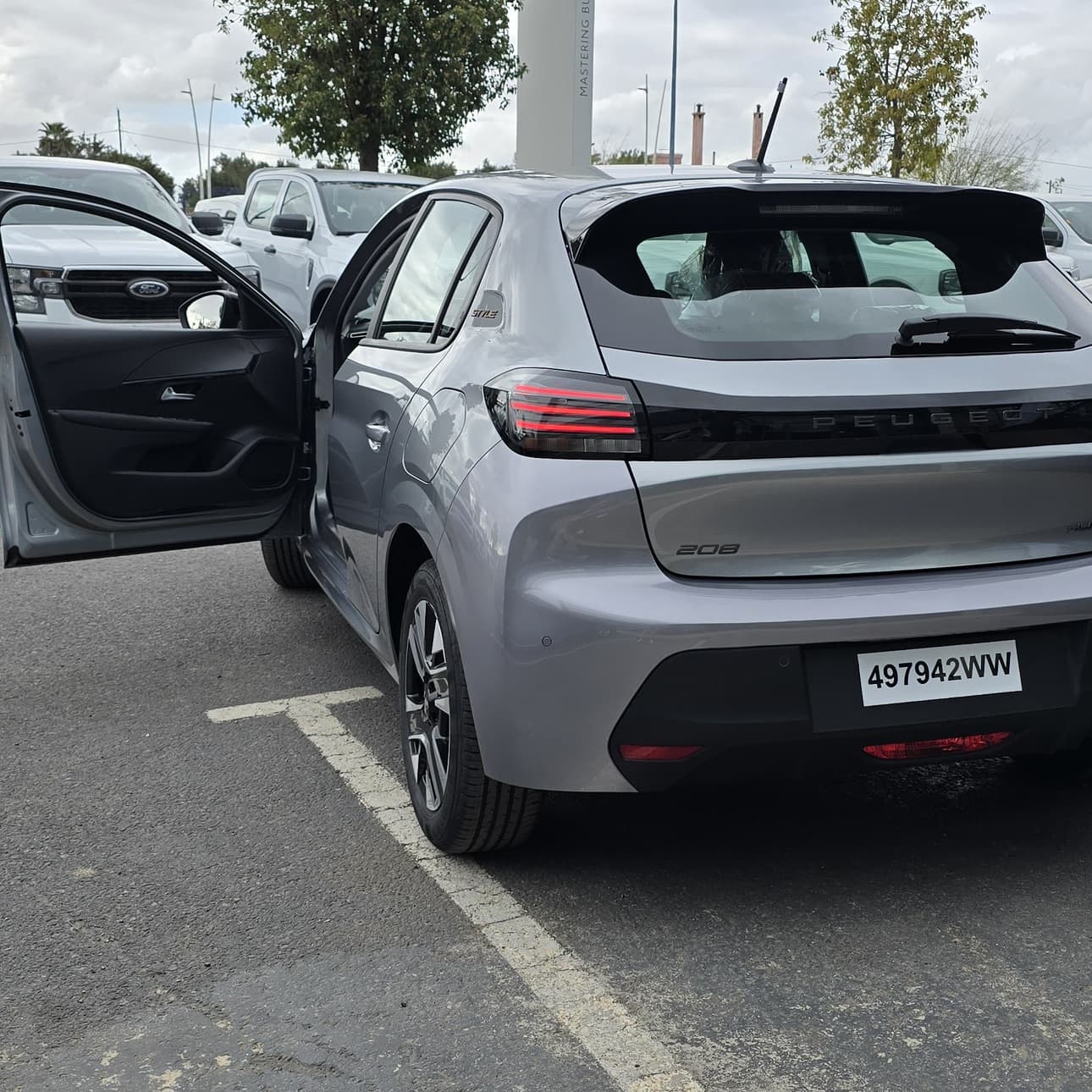 Peugeot 208 2025 - Location voiture rabat