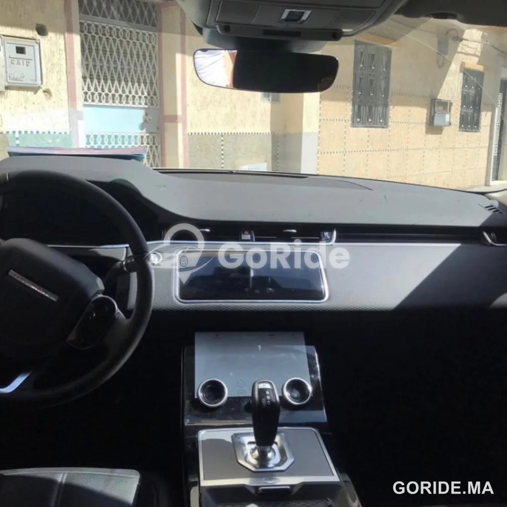 Land Rover Evoque 2023 6
