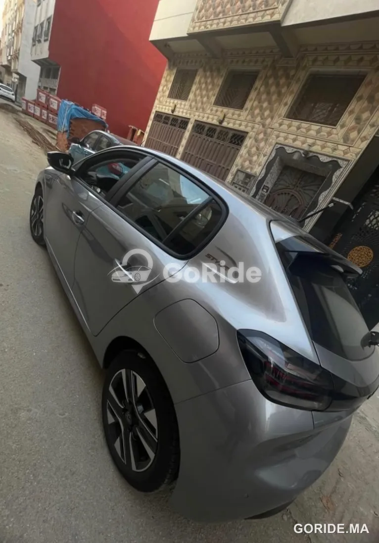 Peugeot 208 2025 9