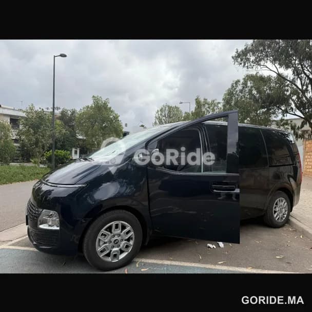 Hyundai Staria 2025 2
