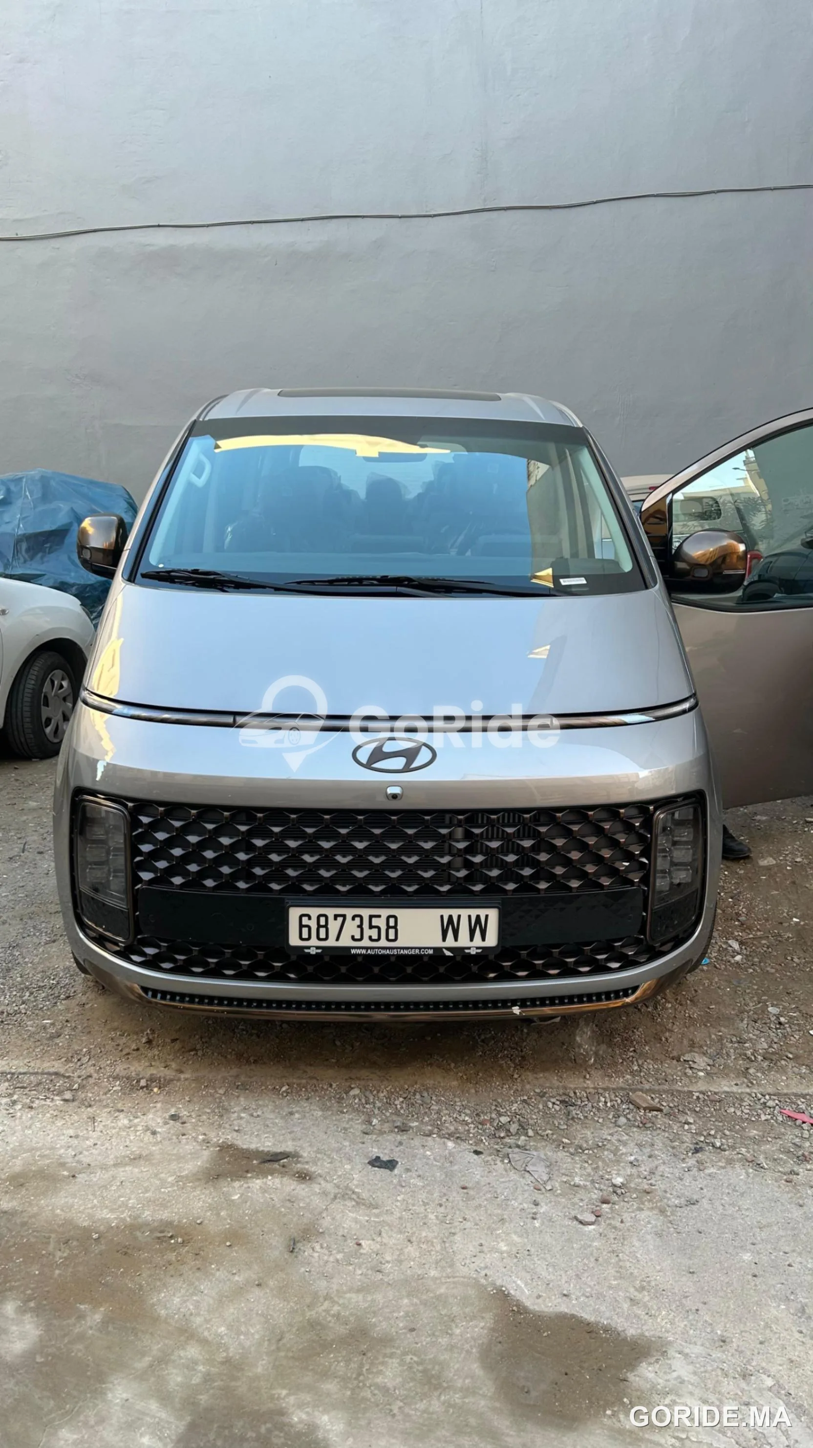 Hyundai Staria 2025 - Location voiture Tanger