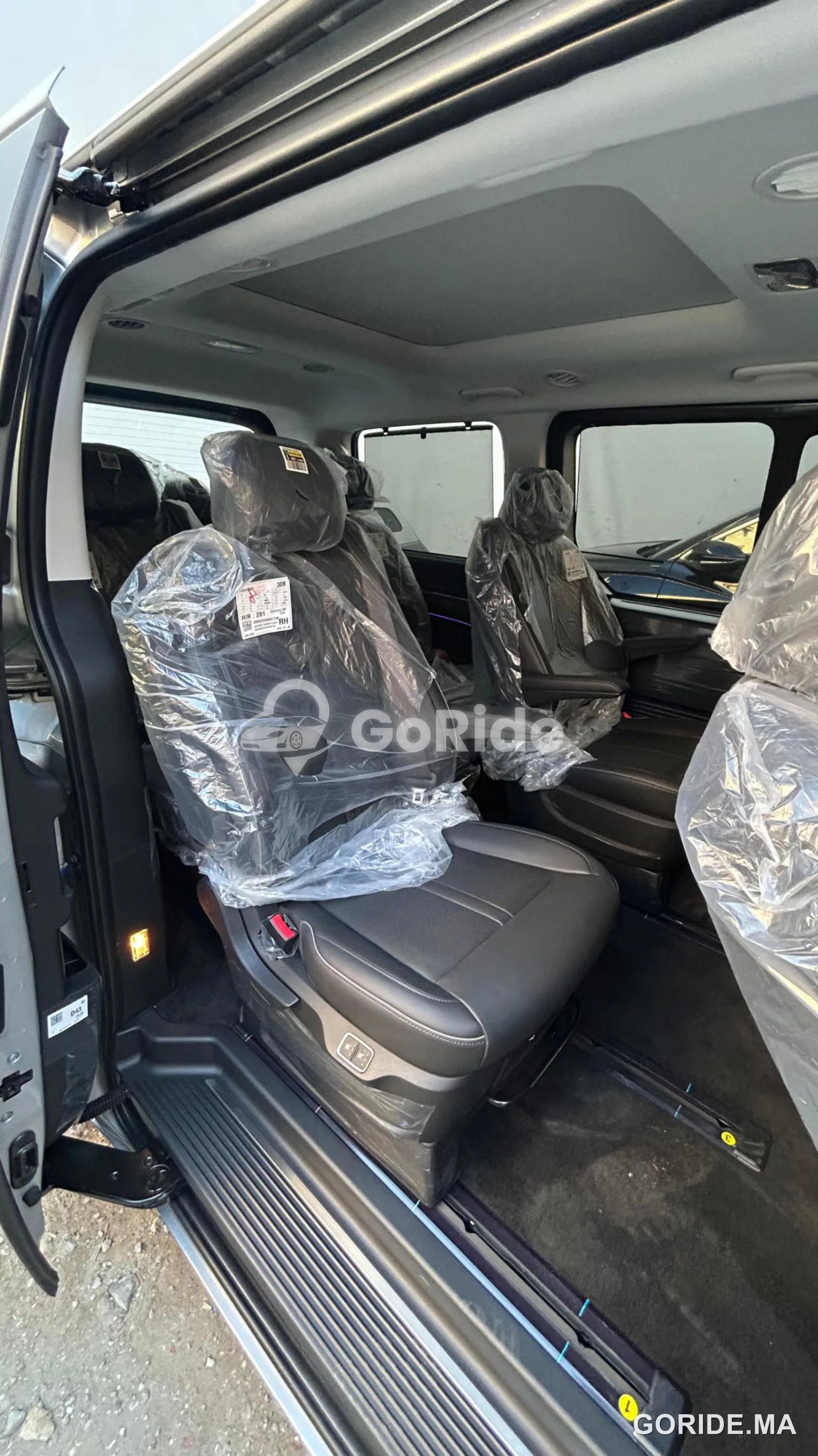 Hyundai Staria 2025 2