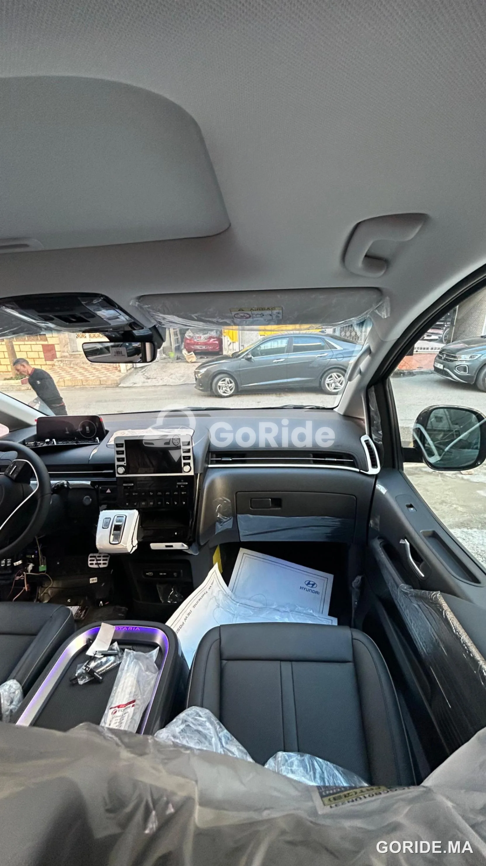 Hyundai Staria 2025 3