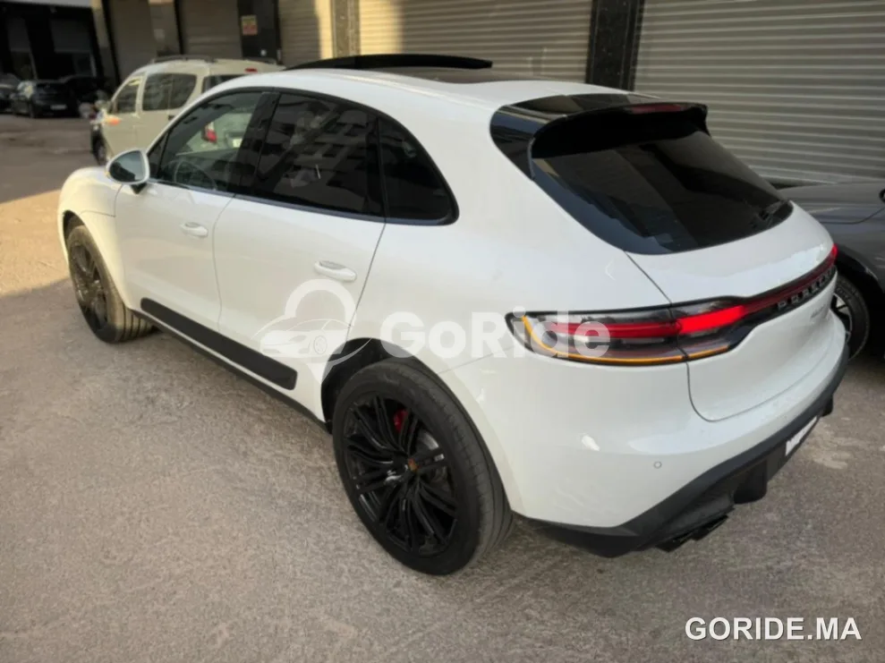 Porsche Macan 2024 4