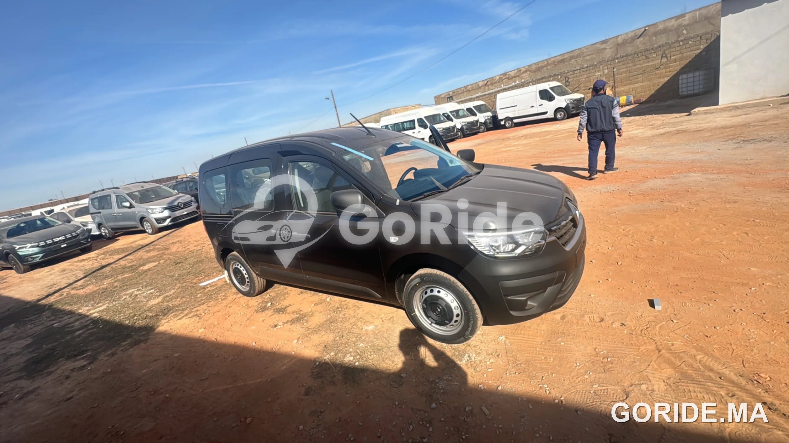 Renault Expresse 2025 - Location voiture rabat