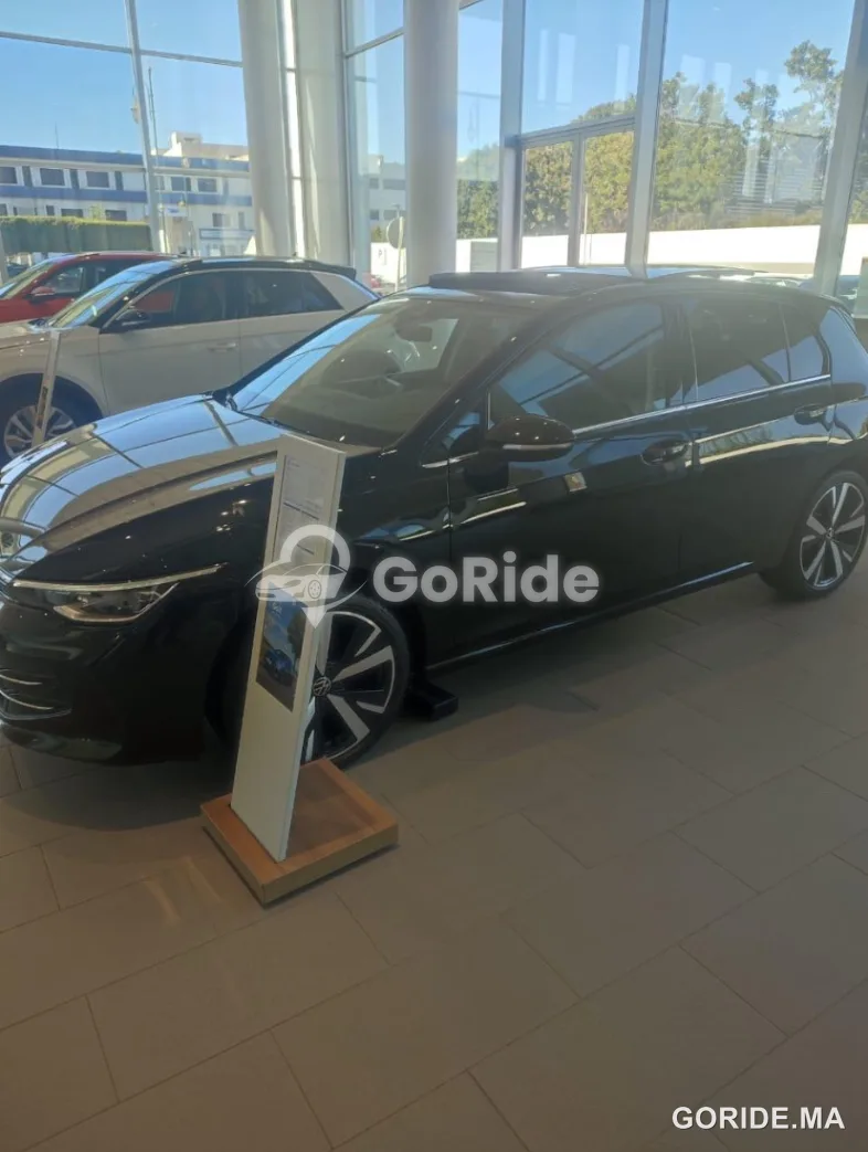 Volkswagen Golf 2025 3